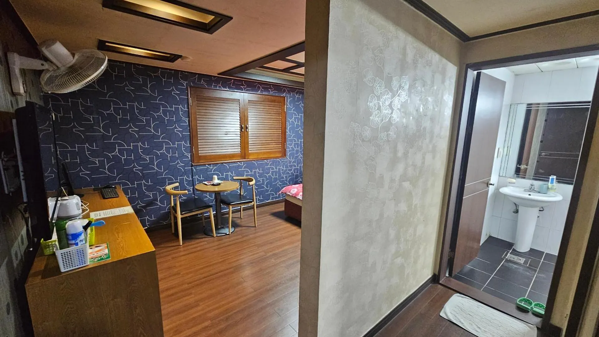 Blue Motel Busan 0*,